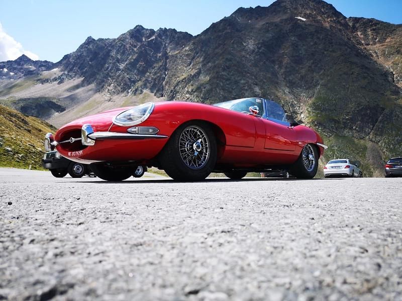 Gebraucht Jaguar E-Type 265 PS (194 kW) 1965 Rot Cabrio