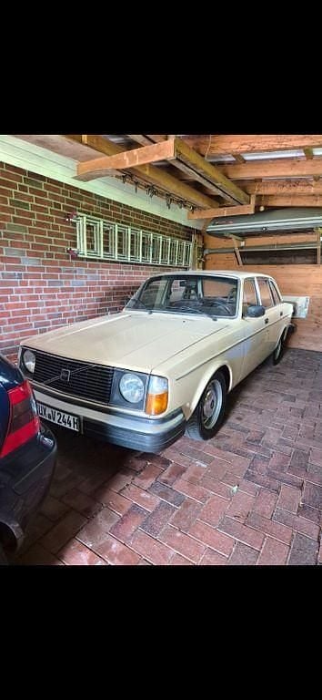 Gebraucht Volvo 244 101 PS (74 kW) 1977 Beige Limousine