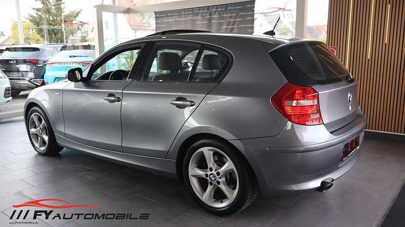 Gebraucht BMW 123 Advantage 204 PS (150 kW) 2011 Spacegrau metallic Kleinwagen