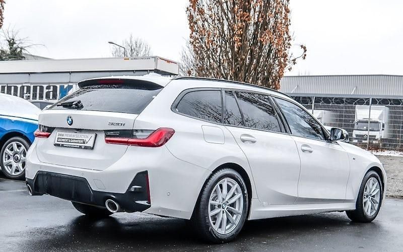 Gebraucht BMW 320 Shadowline 184 PS (135 kW) 2025 Weiß Kombi