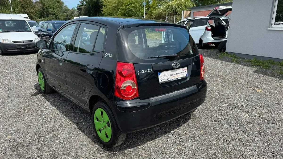 Gebraucht Kia Picanto 65 PS (47 kW) 2010 Schwarz Kleinwagen