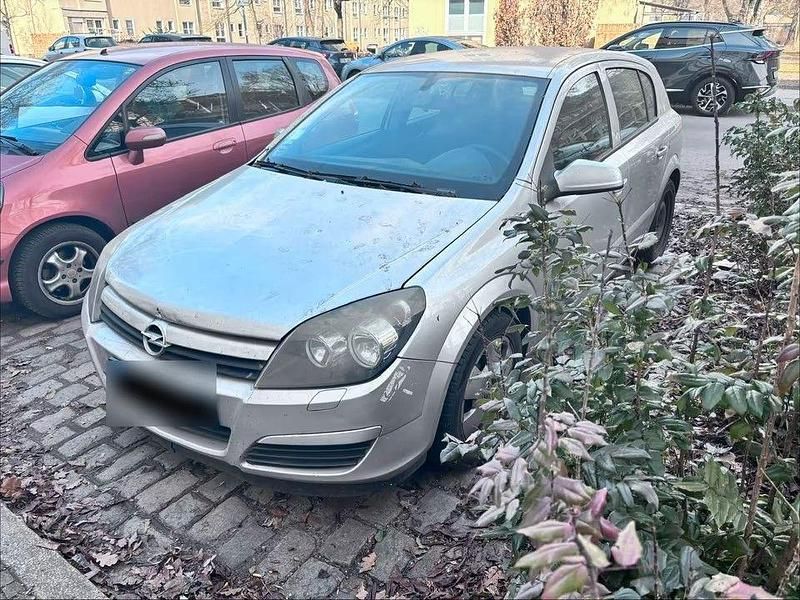 Gebraucht Opel Astra 105 PS (77 kW) 2005 Silber Limousine
