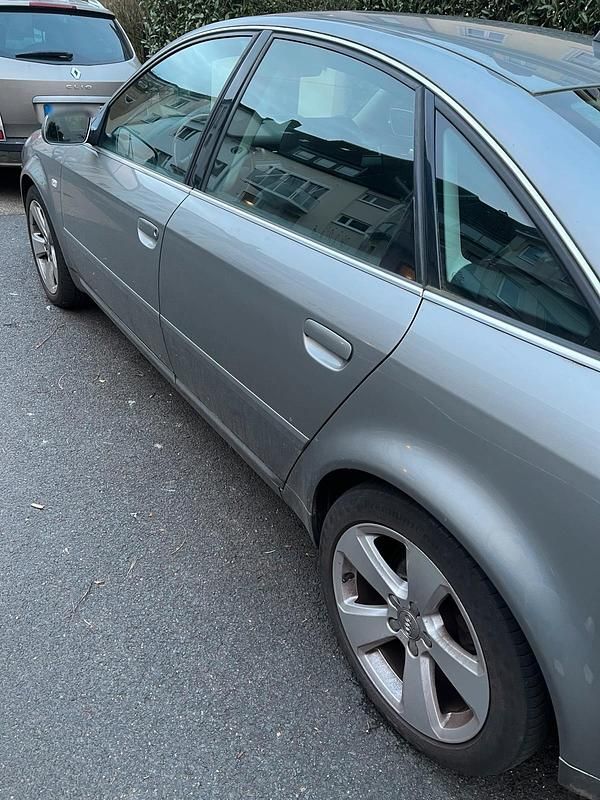 Usata Audi A6 170 CV (125 kW) 2003 Argento Berlina