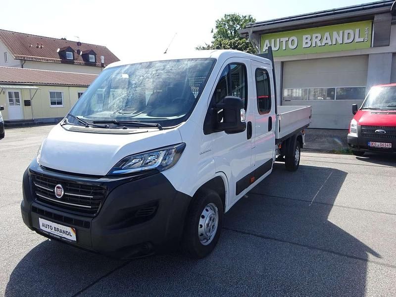 Weiss Gebraucht 2020 Fiat Ducato Van | 19.500 € (Etwas zu teuer) - Bild 1/4