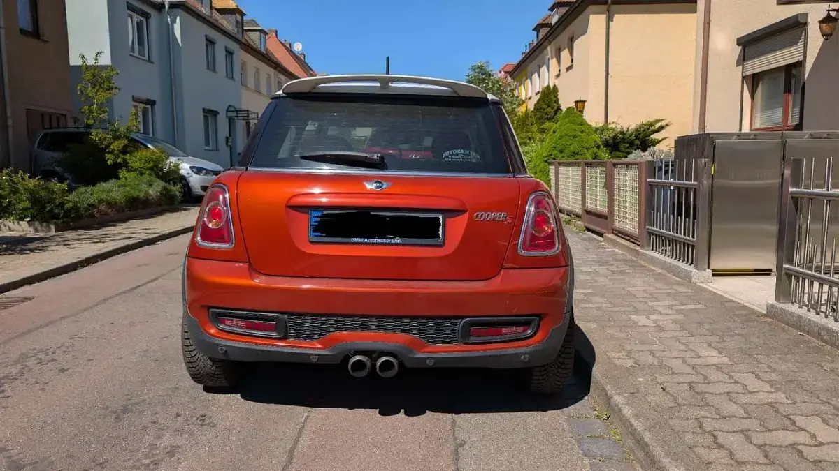 Używany Mini Cooper S 184 KM (135 kW) 2011 Pomarańczowy Hatchback