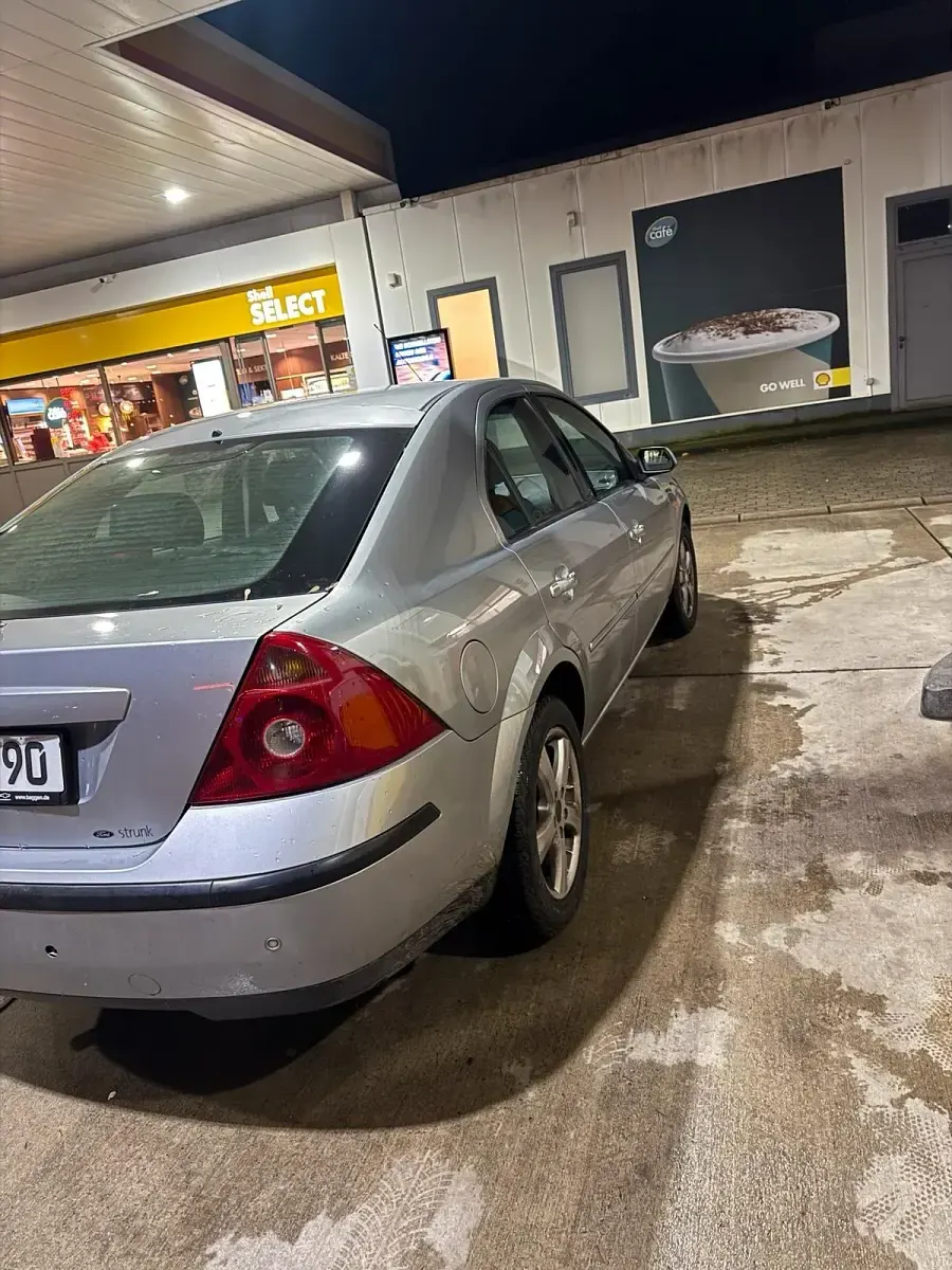 Brugt Ford Mondeo 149 HK (109 kW) 2002 Grå Sedan