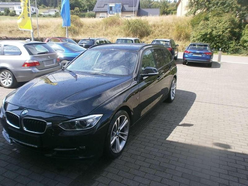Schwarz Gebraucht 2014 BMW 316 Sport Line Kombi | 10.000 € (Fairer Preis) - Bild 1/4