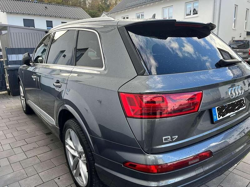 Gebraucht Audi Q7 S-Line 272 PS (200 kW) 2017 Grau SUV