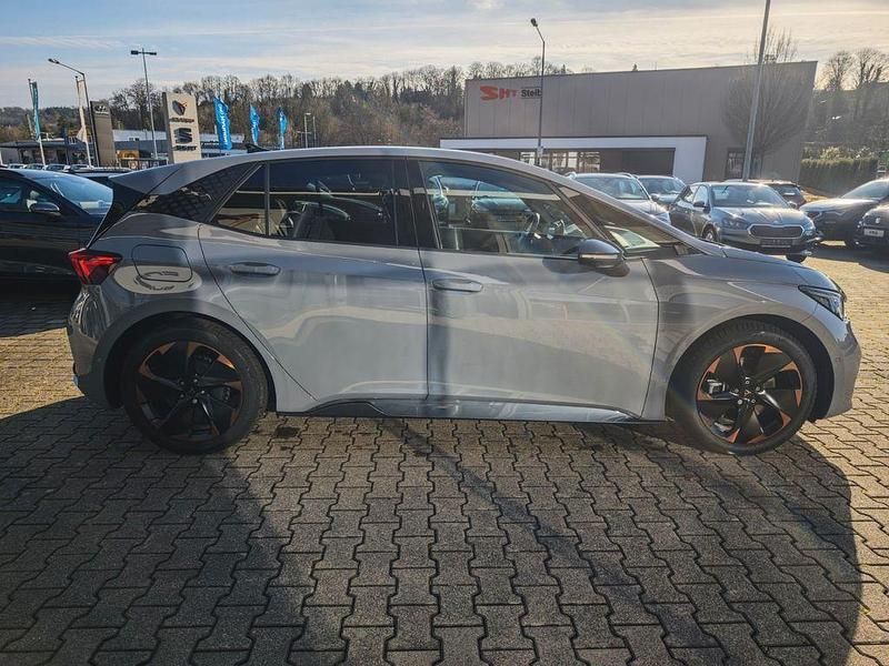 Neu Cupra Born 169 kW (231 PS) 2026 Grau Kleinwagen
