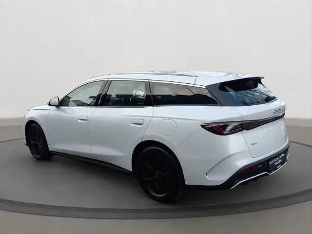 Używany BYD Seal Boost 135 KM (99 kW) 2026 Biały Kombi