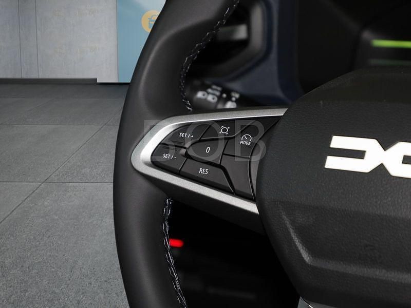 Gebraucht Dacia Bigster 131 PS (96 kW) 2025 Grau SUV