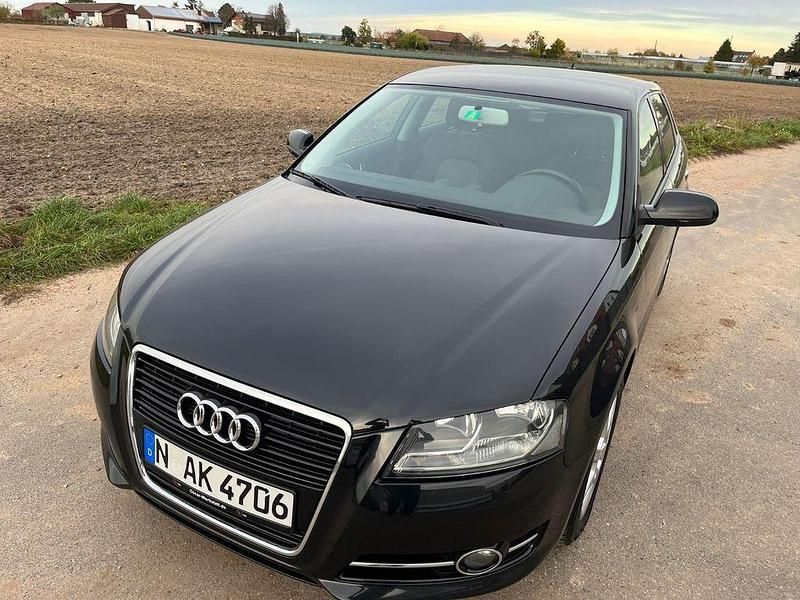Schwarz Gebraucht 2011 Audi A3 Sportback Attraction Kleinwagen | 6.300 € (Fairer Preis) - Bild 1/4