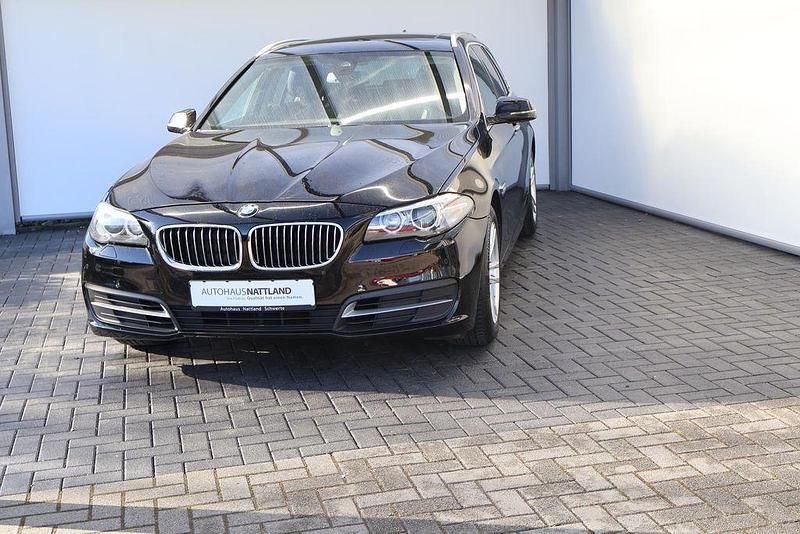 Gebraucht BMW 530 Sport Line 258 PS (189 kW) 2016 Schwarz Kombi