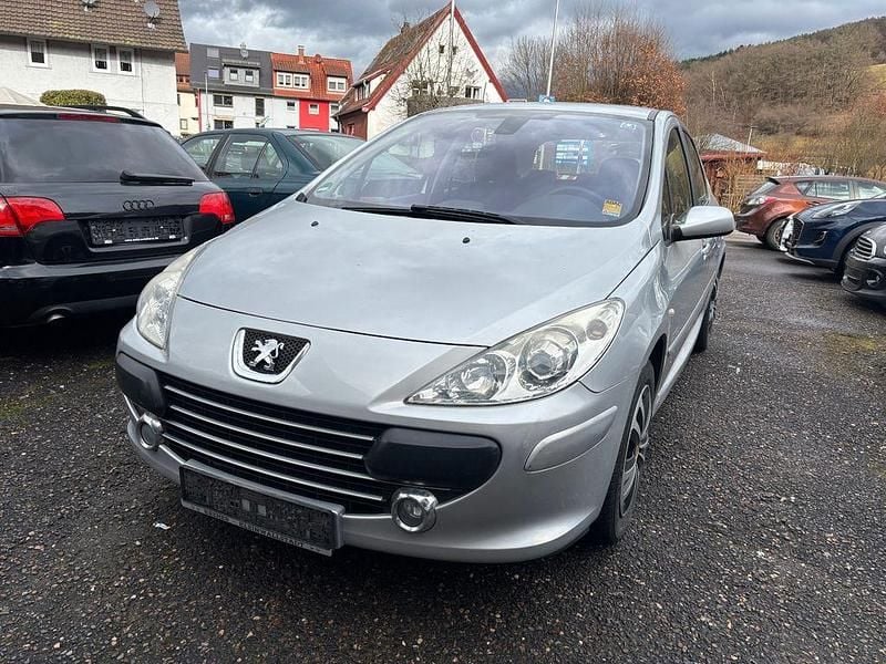 Gebraucht Peugeot 307 Filou 109 PS (80 kW) 2007 Silber Limousine