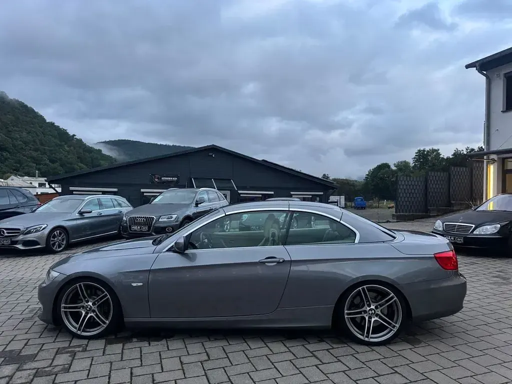 Gebraucht BMW 335 Cabriolet Performance 306 PS (225 kW) 2010 Grau Cabrio