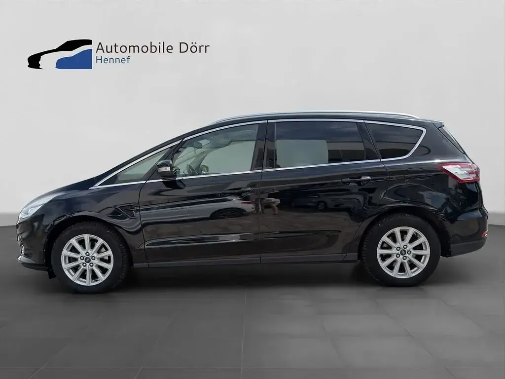 Gebraucht Ford S-MAX Titanium 160 PS (117 kW) 2018 Schwarz Van / Kleinbus