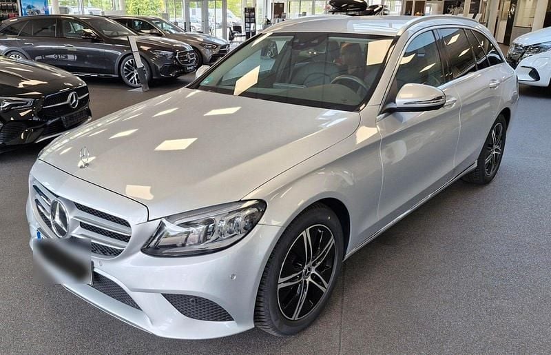 Gebraucht Mercedes C180 156 PS (114 kW) 2021 Silber Kombi