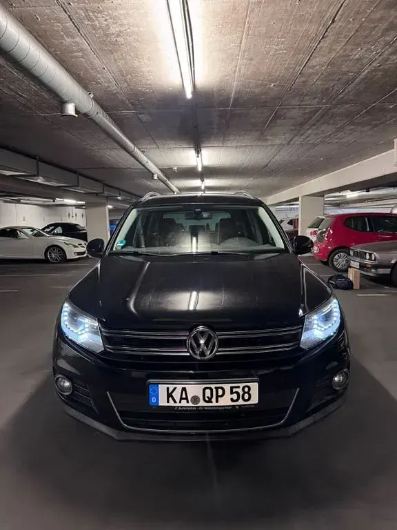 Gebraucht VW Tiguan Trendline 150 PS (110 kW) 2013 Schwarz SUV