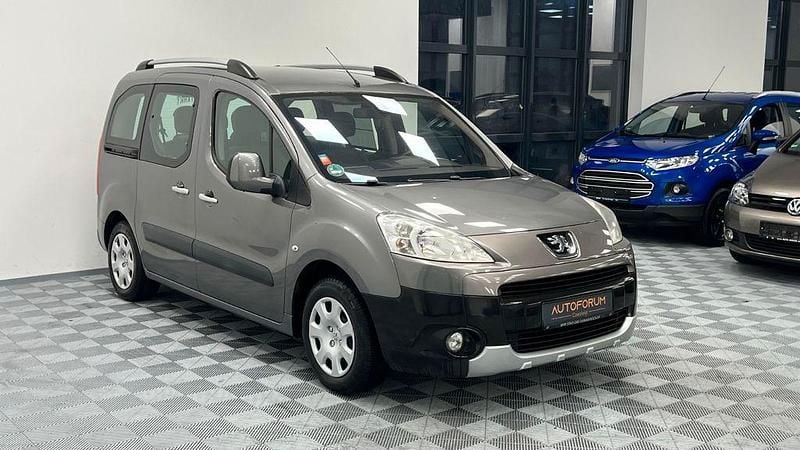 Gebraucht Peugeot Partner Tepee Tendance 109 PS (80 kW) 2008 Grau Van / Kleinbus
