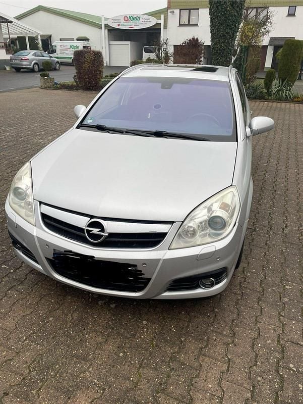 Gebraucht Opel Signum 155 PS (114 kW) 2006 Silber Kleinwagen