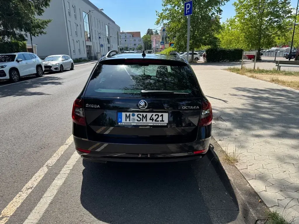 Gebraucht Skoda Octavia Clever 150 PS (110 kW) 2018 Schwarz Kombi