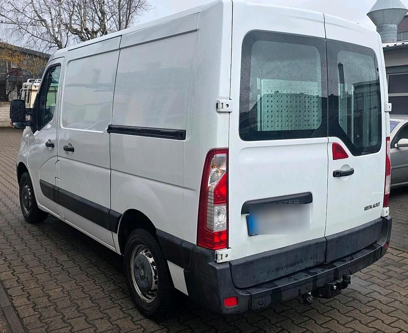 Second-hand Renault Master 125 CP (91 kW) 2015 Alb Van