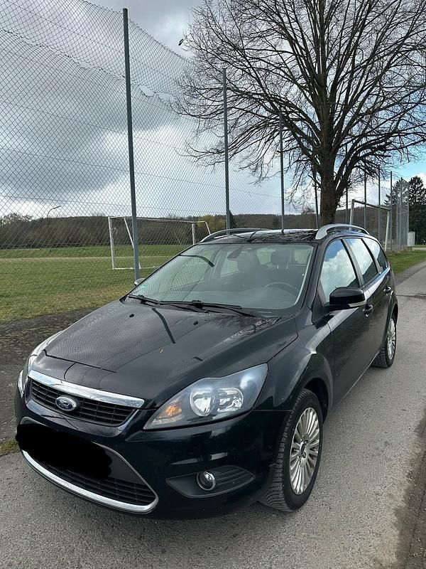 Gebraucht Ford Focus 116 PS (85 kW) 2010 Schwarz Kombi