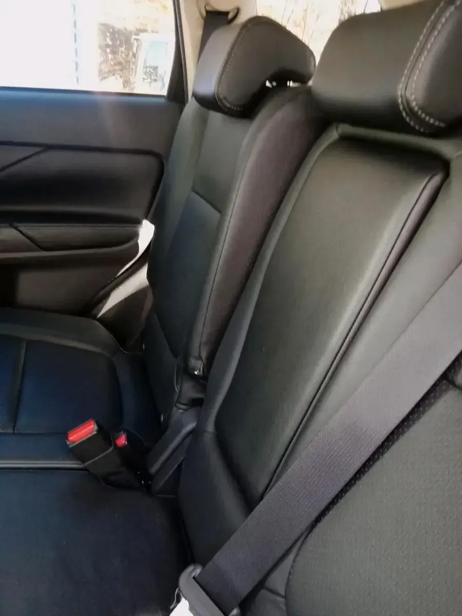 Gebraucht Mitsubishi Outlander 150 PS (110 kW) 2015 Schwarz SUV