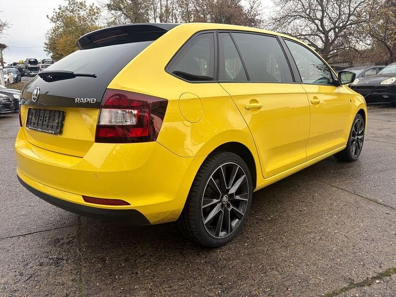 Gebraucht Skoda Rapid Style 105 PS (77 kW) 2014 Gelb Limousine