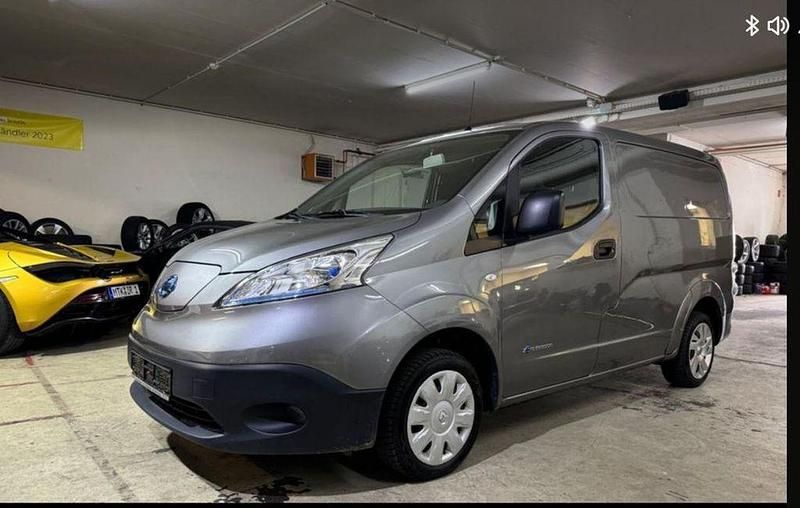 Grau Gebraucht 2019 Nissan e-NV200 Van | 11.000 € (Fairer Preis) - Bild 1/1