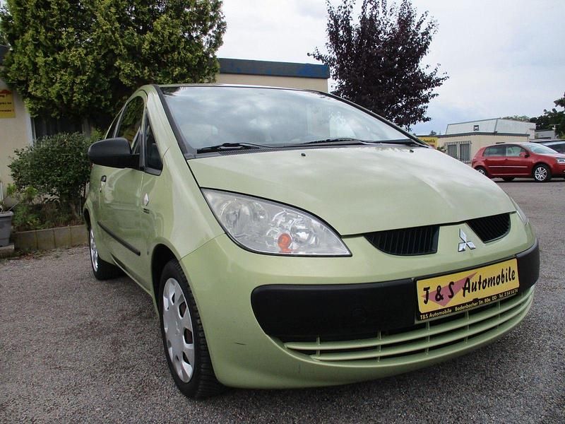 Grün Gebraucht 2005 Mitsubishi Colt Inform Kleinwagen | 1.599 € (Fairer Preis) - Bild 1/4