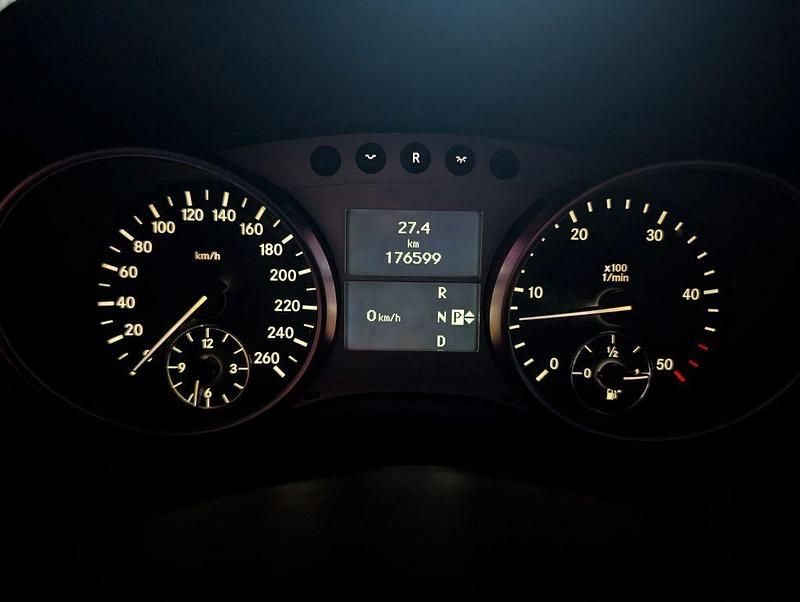 Gebraucht Mercedes ML320 272 PS (200 kW) 2006 Schwarz SUV