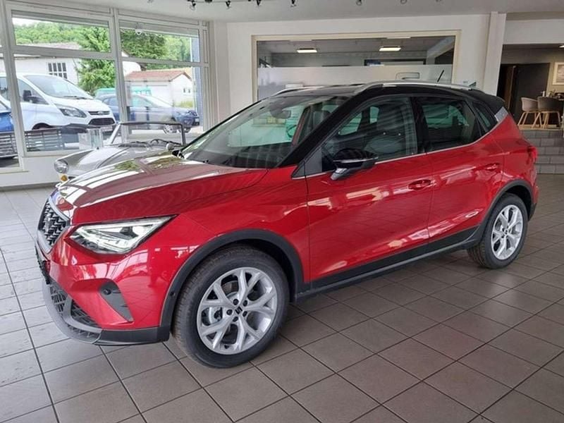 Rot Neu 2025 Seat Arona FR SUV | 26.999 € (Guter Preis) - Bild 1/4