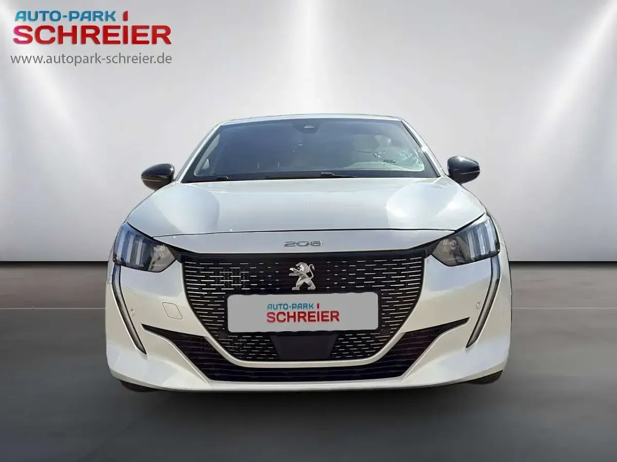 Gebraucht Peugeot 208 GT 131 PS (96 kW) 2022 Weiß Kleinwagen