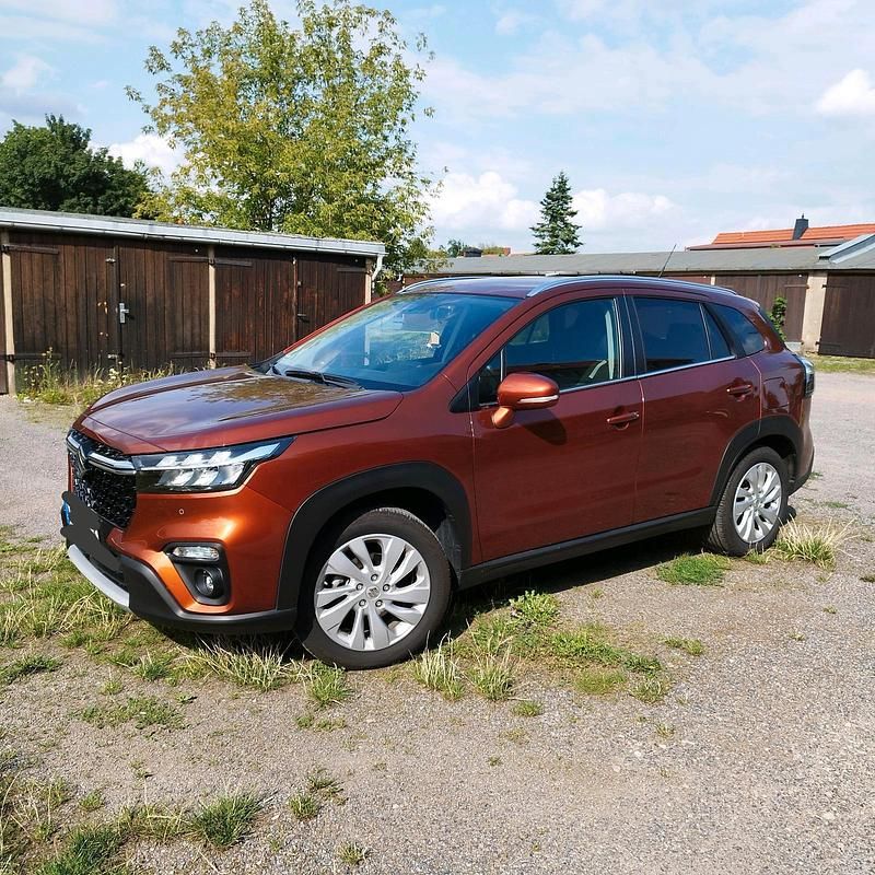 Braun Gebraucht 2023 Suzuki SX4 S-Cross SUV | 20.000 € (Fairer Preis) - Bild 1/4