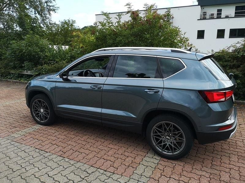 Gebraucht Seat Ateca XCELLENCE 150 PS (110 kW) 2019 Grau SUV
