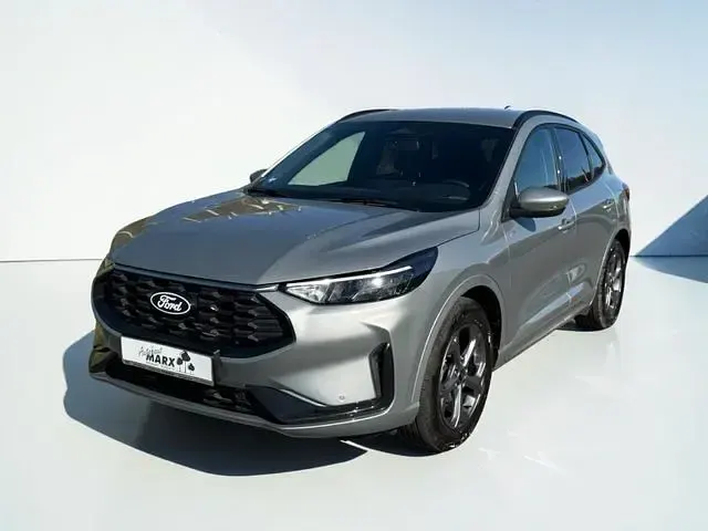 Usado Ford Kuga ST-Line 186 HP (136 kW) 2024 Prateado SUV