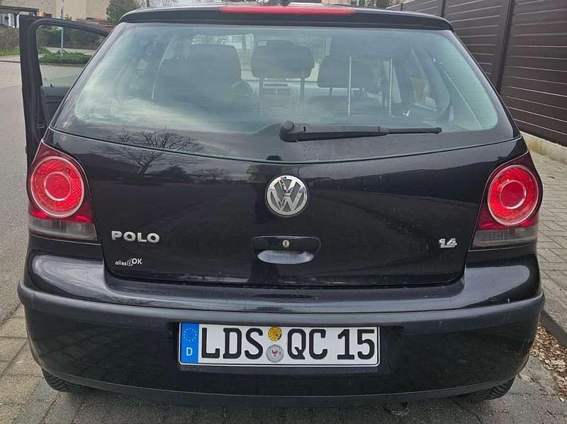Gebraucht VW Polo 75 PS (55 kW) 2005 Schwarz Kleinwagen