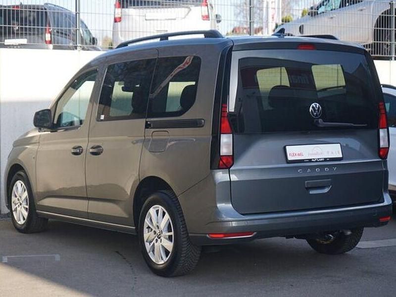 Gebraucht VW Caddy Life 122 PS (89 kW) 2023 Grau Van / Kleinbus