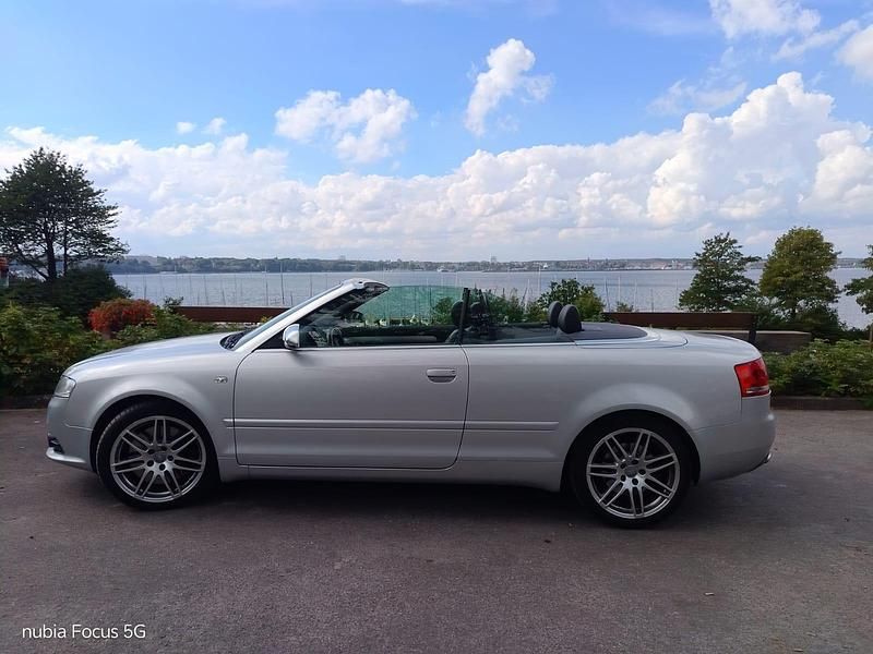 Silber Gebraucht 2006 Audi S4 Cabriolet Cabrio | 15.900 € (Etwas zu teuer) - Bild 1/4