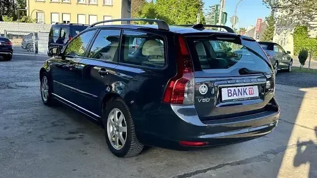 Usado Volvo V50 136 CV (100 kW) 2009 Gris Familiar
