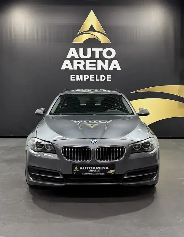 Gebraucht BMW 520 Performance 184 PS (135 kW) 2014 Spacegrau metallic Kombi