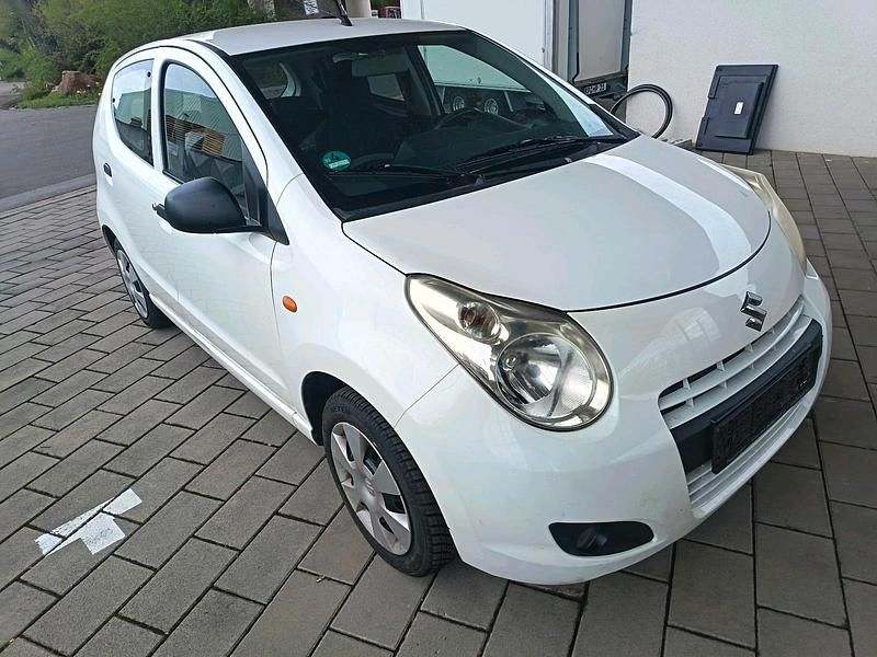 Gebraucht Suzuki Alto 68 PS (50 kW) 2009 Weiß Kleinwagen