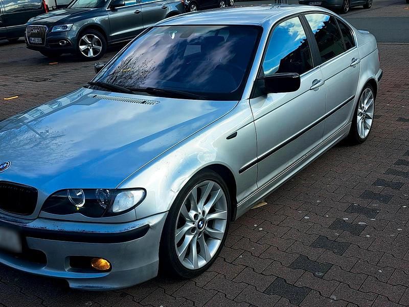 Second-hand BMW 320 170 CP (125 kW) 2002 Berlinǎ