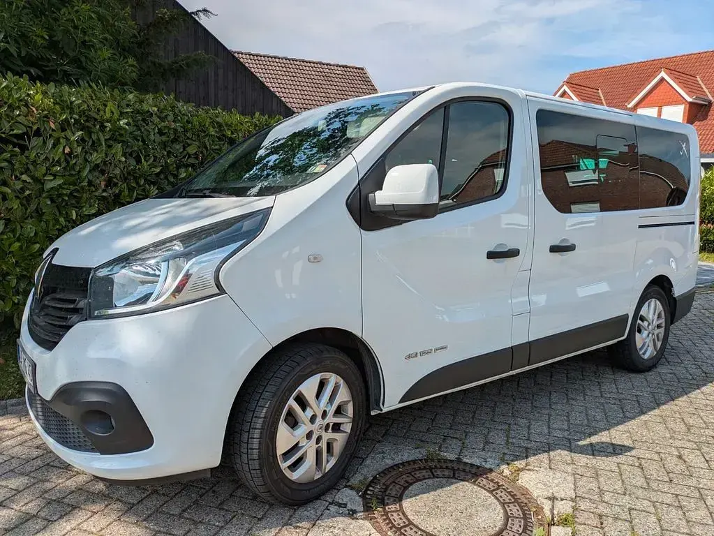 Gebraucht Renault Trafic 125 PS (91 kW) 2016 Weiß Van / Kleinbus
