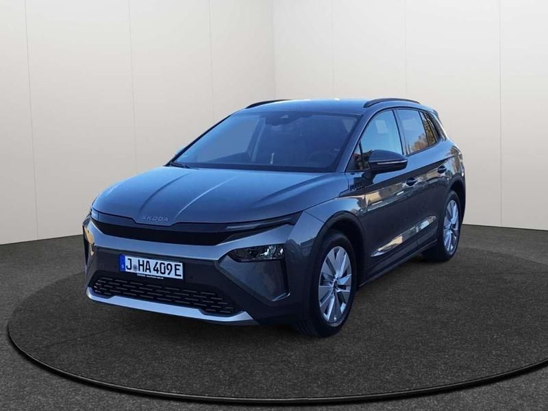 Grau Gebraucht 2025 Skoda Elroq Loft SUV | 42.200 € - Bild 1/4