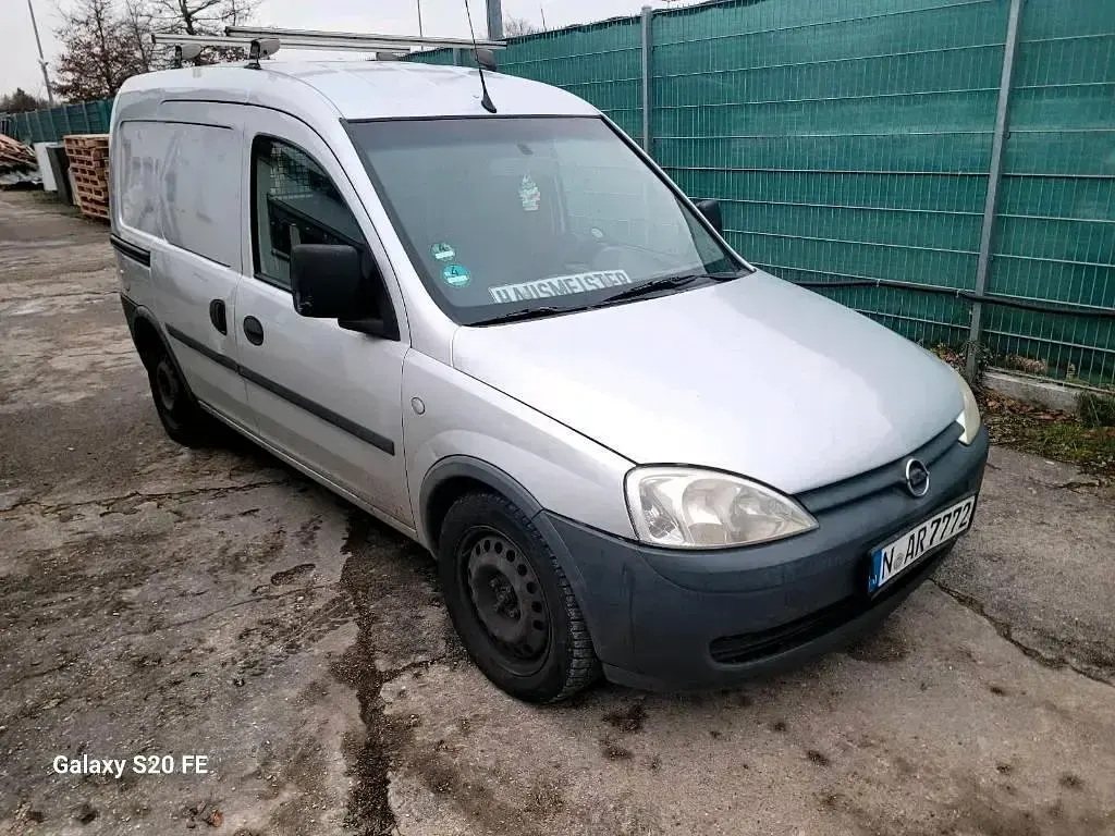 Occasion Opel Combo 105 ch (77 kW) 2010 Argent Monospace