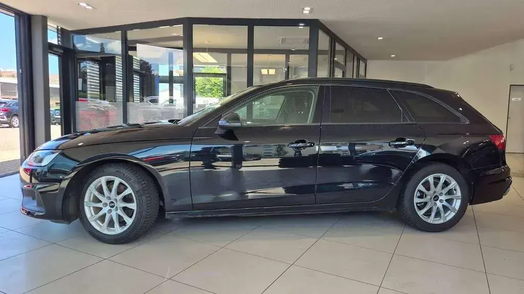 Gebraucht Audi A4 Performance 150 PS (110 kW) 2022 Schwarz Kombi