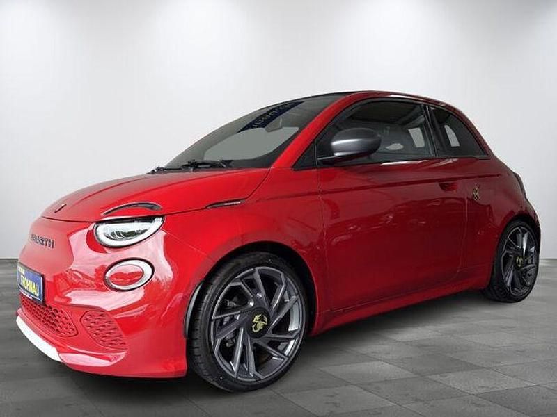 Adrenaline red Neu 2025 Abarth 500e Turismo Kleinwagen | 32.980 € - Bild 1/4