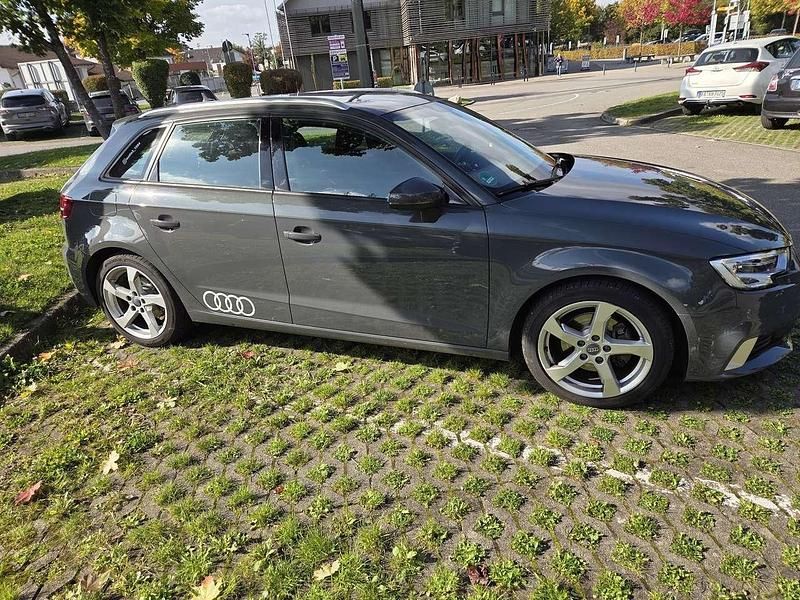 Gebraucht 2018 Audi A3 Sport Limousine | 16.500 € (Superpreis) - Bild 1/4